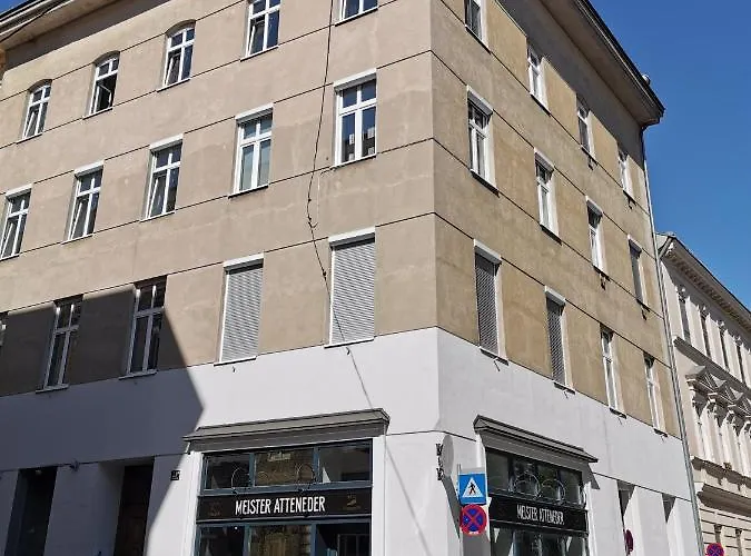 Industrial Am Neuen Dom Apartment *